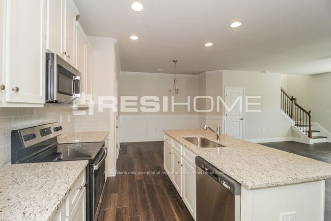 Photo - 2008 Halcyon Ln