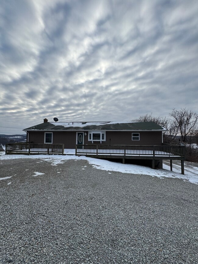 Deck in rear - 211 Dividing Ridge Rd House