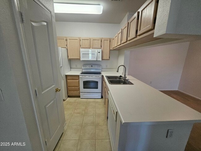 Photo - 16013 S Desert Foothills Pkwy Unidad 2130