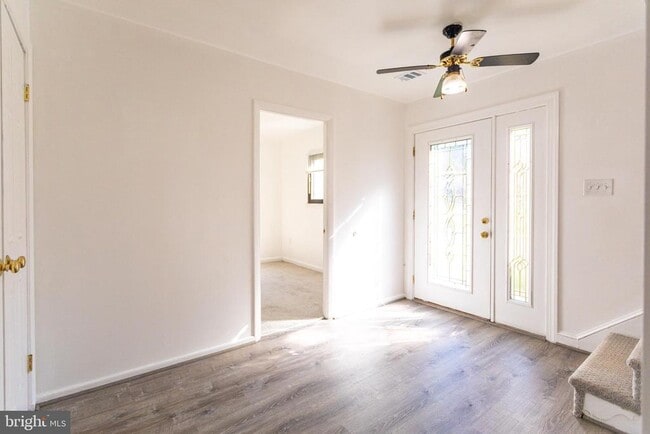 Photo - 4203 Lyons St