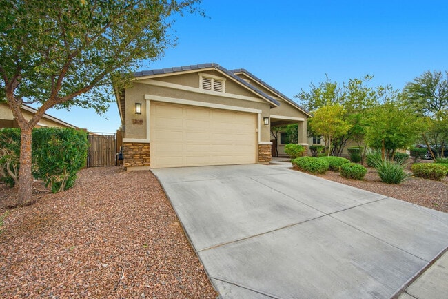 Photo - 21359 W Alvarado Rd