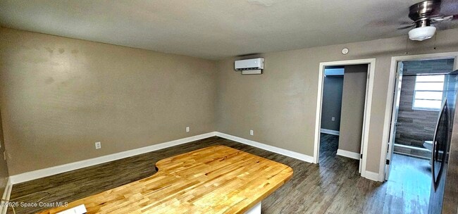 Photo - 1516 Roger Dr Unidad 2