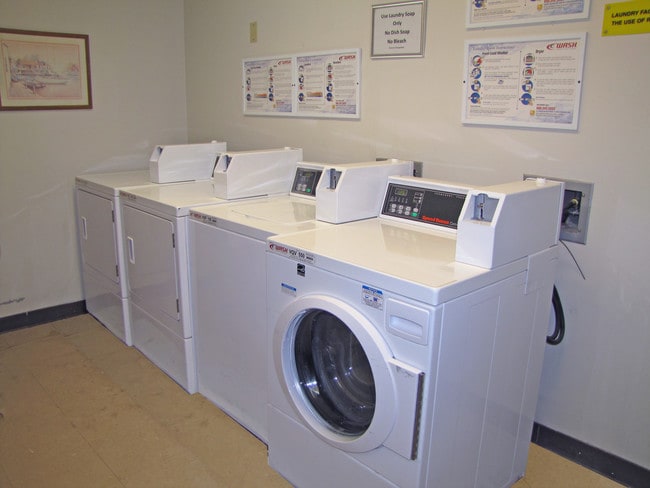 2,4,6,8 floor Washer and Dryer