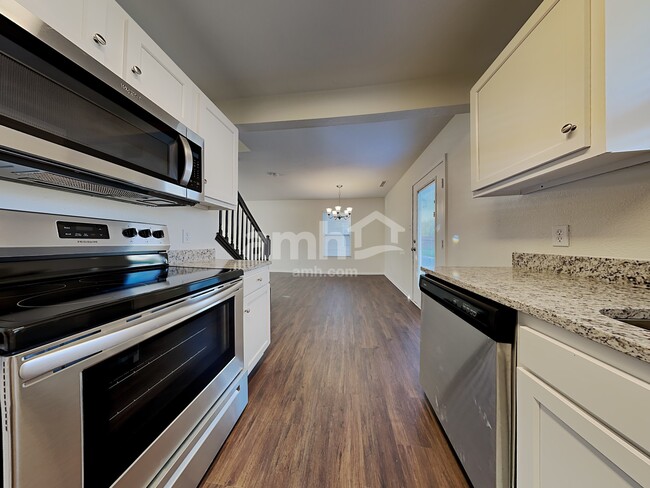 Photo - 1503 Pencross Ln