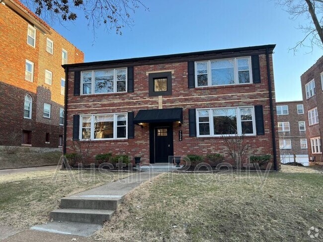 Building Photo - 7526 Byron Pl Unit Apt 1W