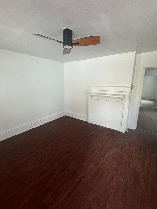 Photo - 1807 Packer St