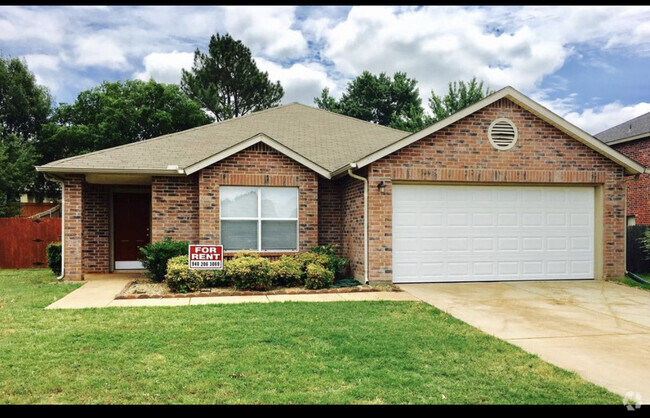 Building Photo - 2009 Bowie Ln Rental