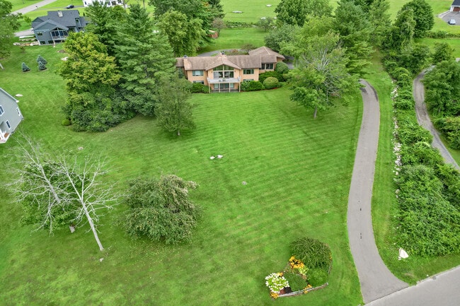 Photo - 37 Kalliste Hill