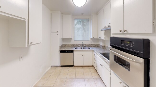 Burton Plaza Apartments