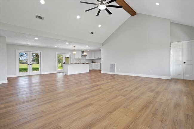 Photo - 9035 Point Dr