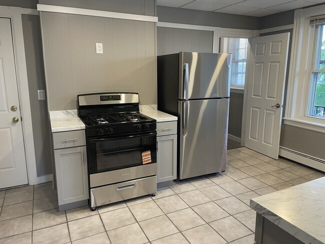 Photo - 972-974 Saratoga Street Unidad 4
