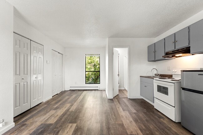 Photo - Goss Street Apartments