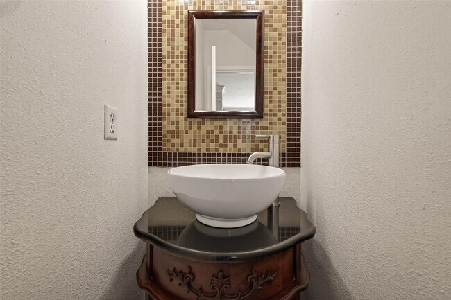 Photo - 3503 Ashlock Dr