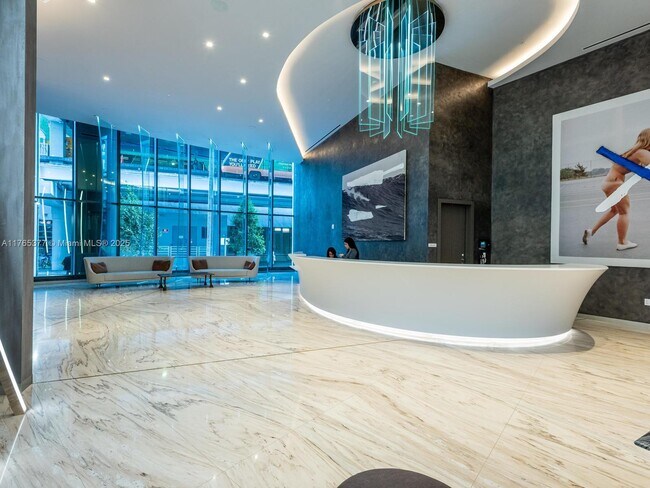 Photo - 1000 Brickell Plz