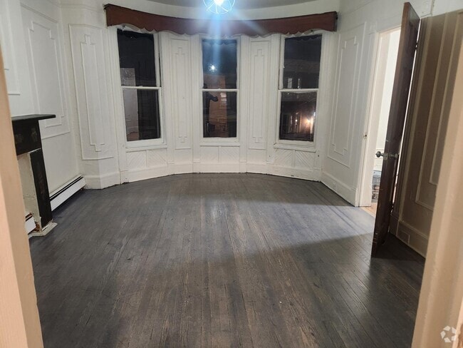 Building Photo - 44 Benkard Ave Unit 2nd Floor Rental