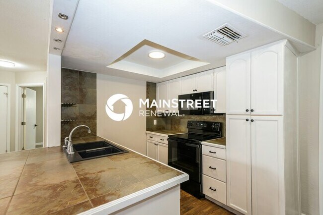 Photo - 4 Bedroom Pet-Friendly Home in NEW PORT RICHEY, FL with Main Street Renewal
