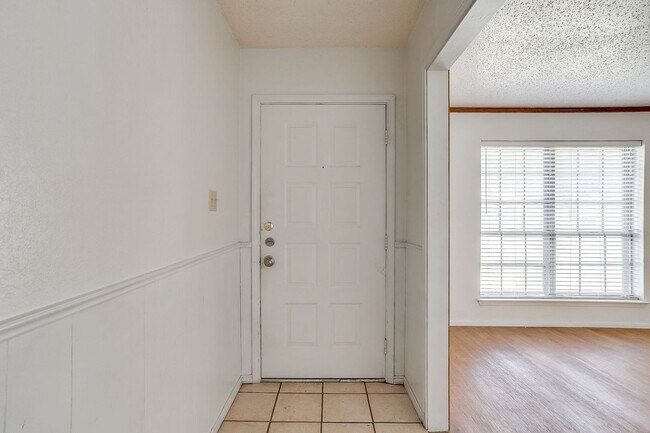 Photo - Spacious 4 Bed, 2 Bath Home in SW Fort Worth Ready for New Tenants- 76133