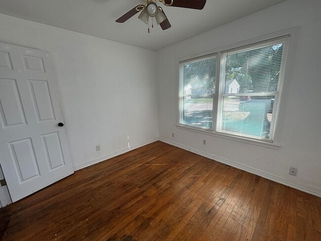 Photo - 730 N 14th St