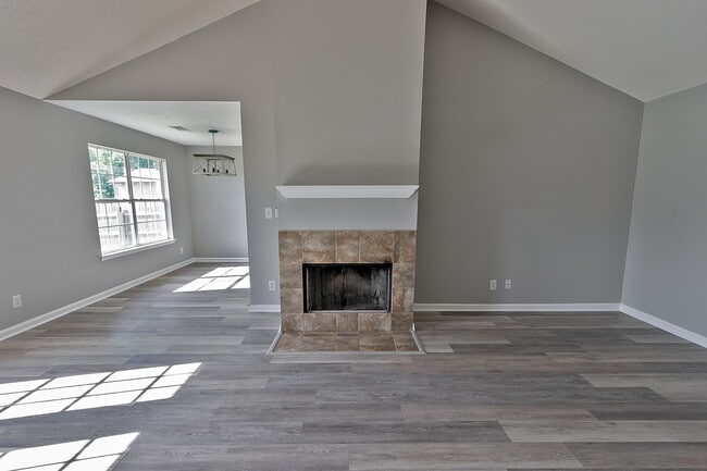 Photo - 364 McDonald Dr