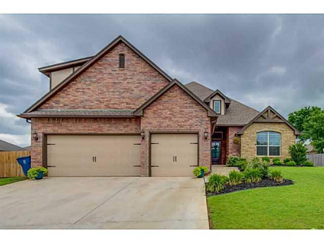 Building Photo - Kelly Lakes Addition - 4 bed 2 1/2 bath + ... Rental