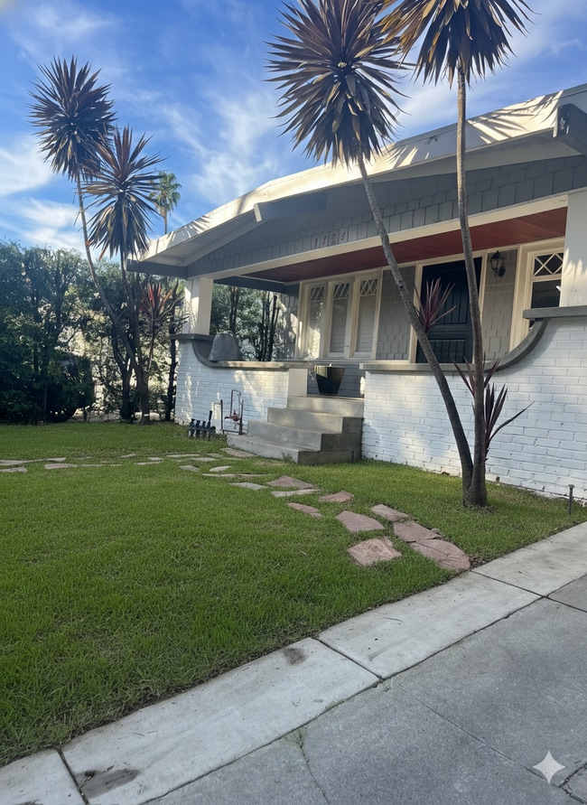 Photo - 7725 Norton Ave