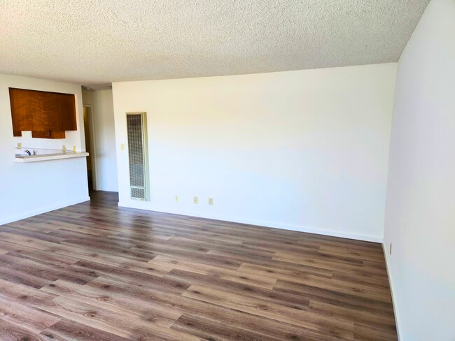 Photo - 827 Grand Ave Long Beach Apartments