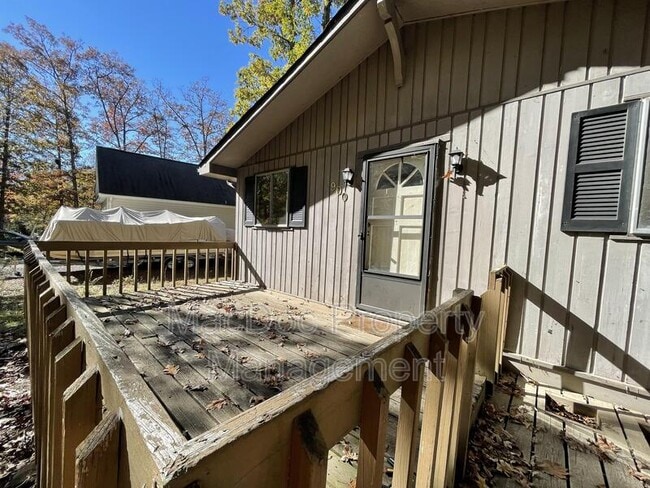 Photo - 900 Lakeview Pkwy