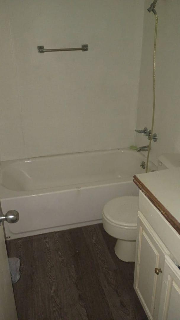 Photo - Budget-Friendly 2-Bed Charmer with Huge Yard & Easy I-75 Access –  Quiet Area!