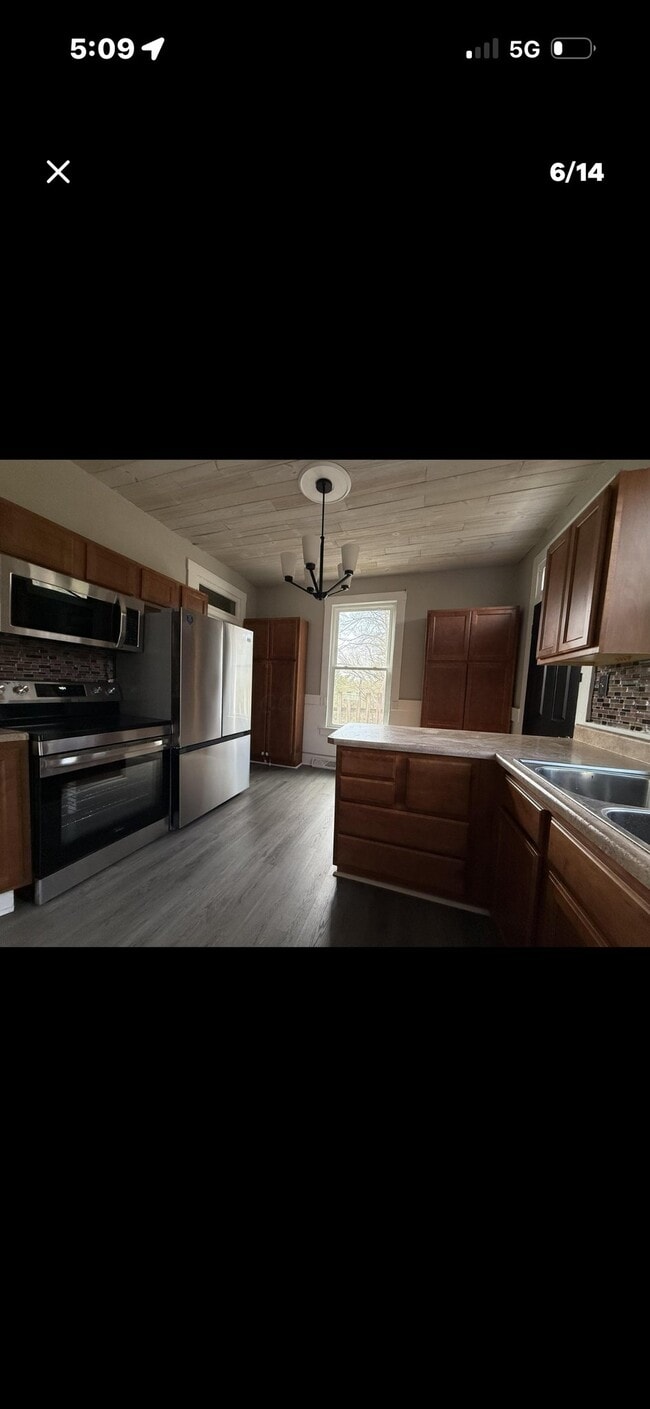Photo - 229 N Spring St