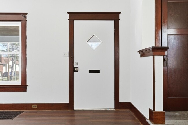 Photo - 223 Elmhurst Rd