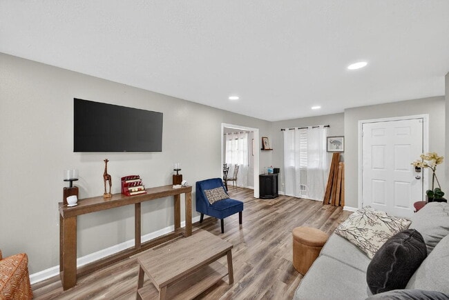 Photo - Fully Furnished Modern Ranch with Amazing Kitchen!