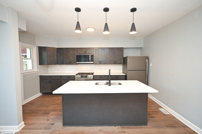 Photo - 3405 Ludgate Rd