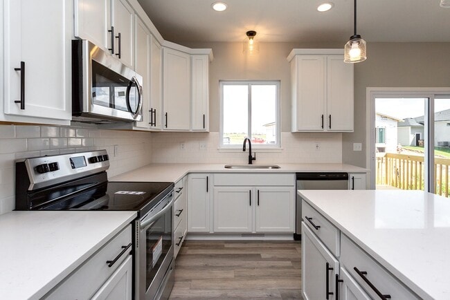 Photo - 4 Bed / 2.5 Bath Home in Grimes! Move-In Special: Get 1 month FREE with an 18-Month Lease!