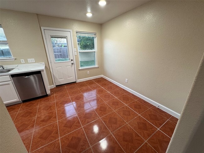 Building Photo - 13303 Ridgewood Knoll Ln