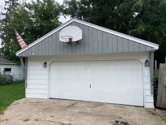 Photo - 813 Lincoln St