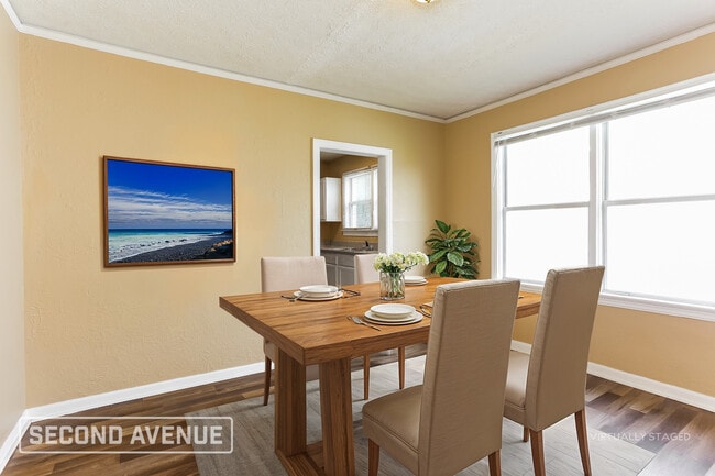 Photo - 7048 Alpine St