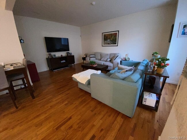 Photo - 213 Arlington Ct