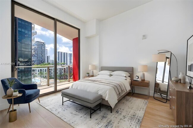 Photo - 90 NE 32nd St Unidad PH1106