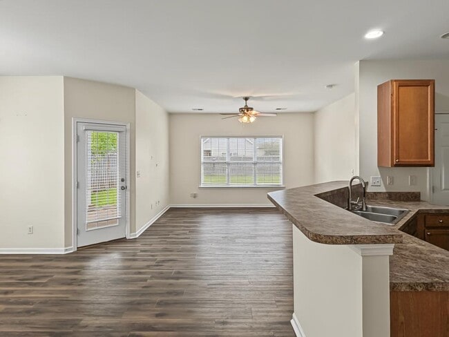 1406 Parkland Way
