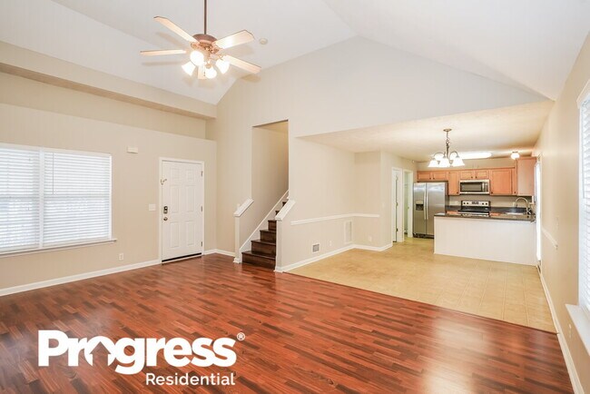 Photo - 852 Dover Glen Dr