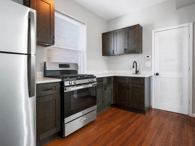 Photo - 5431 S Indiana Ave Unidad 1