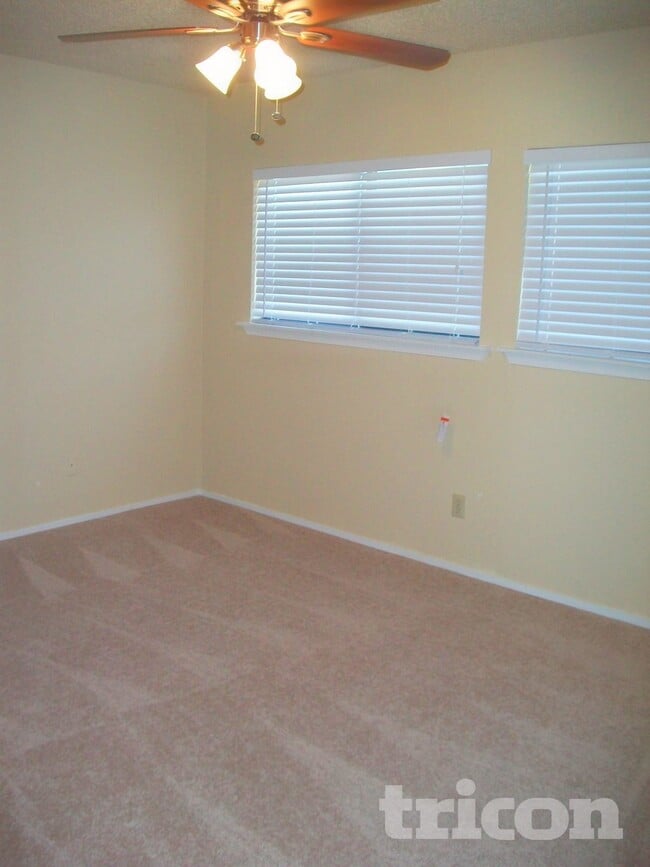 Photo - 3914 Sweetgum Ct