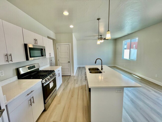 Photo - 632 Elmbrook