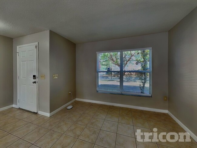 Photo - 10432 Boyette Creek Blvd