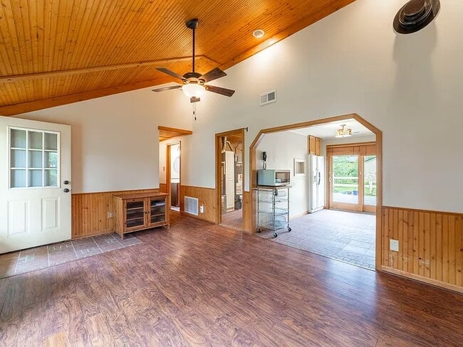 Photo - Rutledge Home