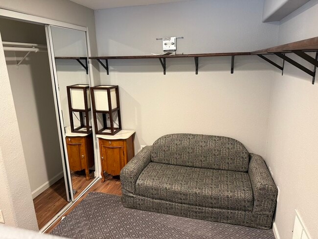 Photo - 37 Silver Spruce