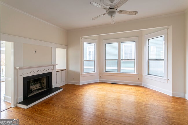 Photo - 815 Edgewood Ave NE