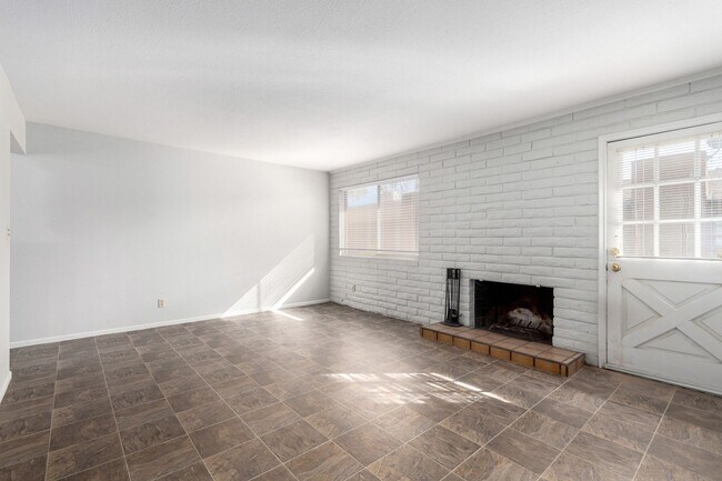 Photo - Prime Tempe Location – Minutes from ASU!