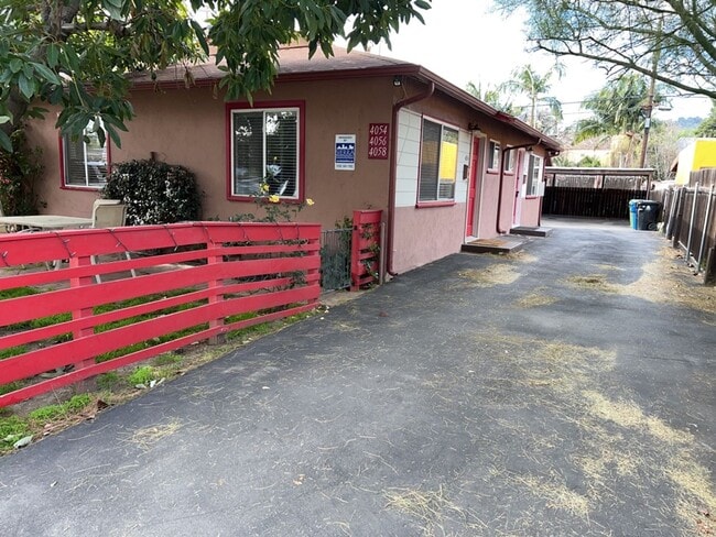 Building Photo - 511 Unit 4056