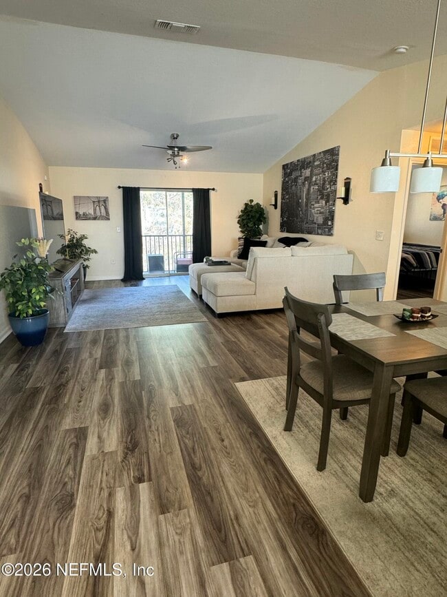 Photo - 10200 Belle Rive Blvd Unidad 3603